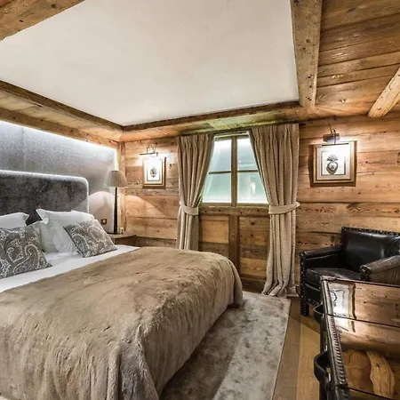 Chalet With Jacuzzi In בקתה