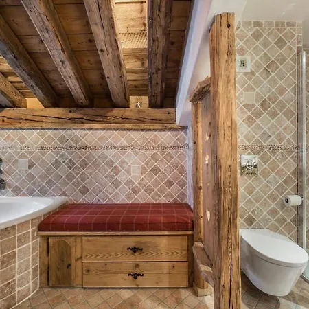 בקתה Chalet With Jacuzzi In ווינטרברג